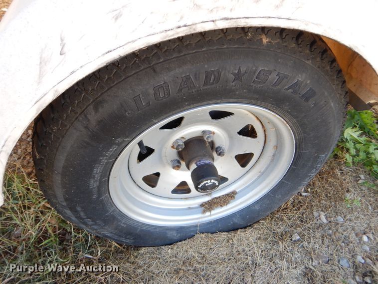 image for item FJ9822 2003 Bayliner boat