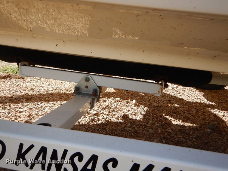 image for item FJ9822 2003 Bayliner boat