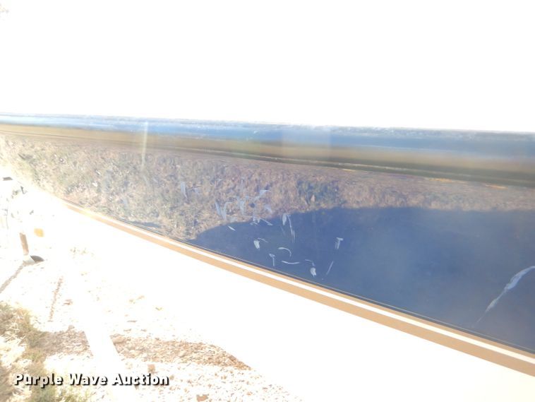 image for item FJ9822 2003 Bayliner boat