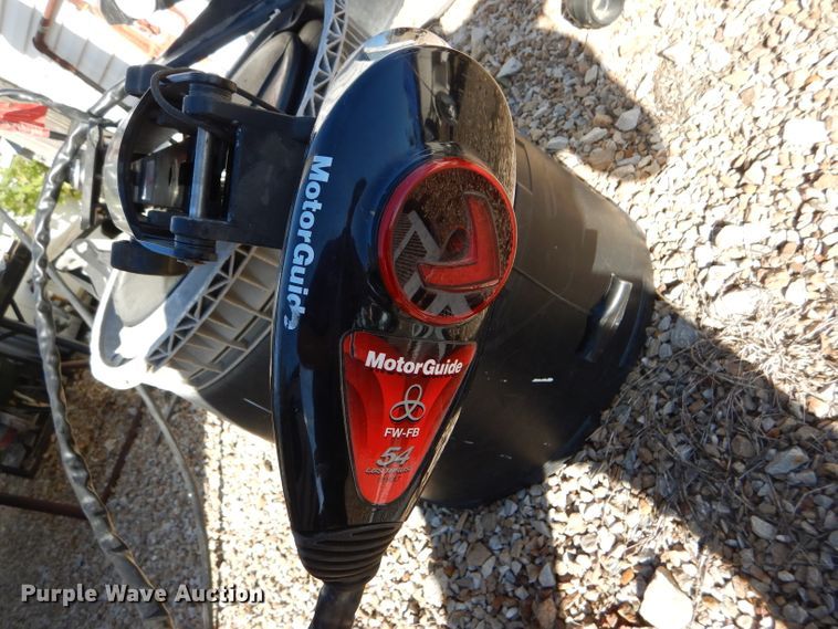 image for item FJ9822 2003 Bayliner boat