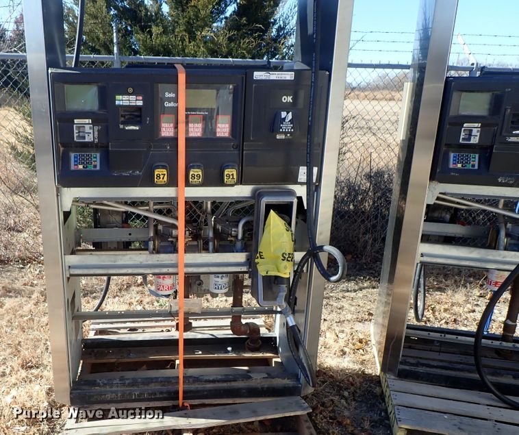 image for item FK9639 (2) Wayne fuel pumps