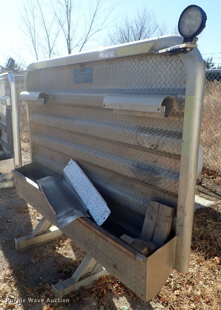 image for item FK9640 Meritt headache rack