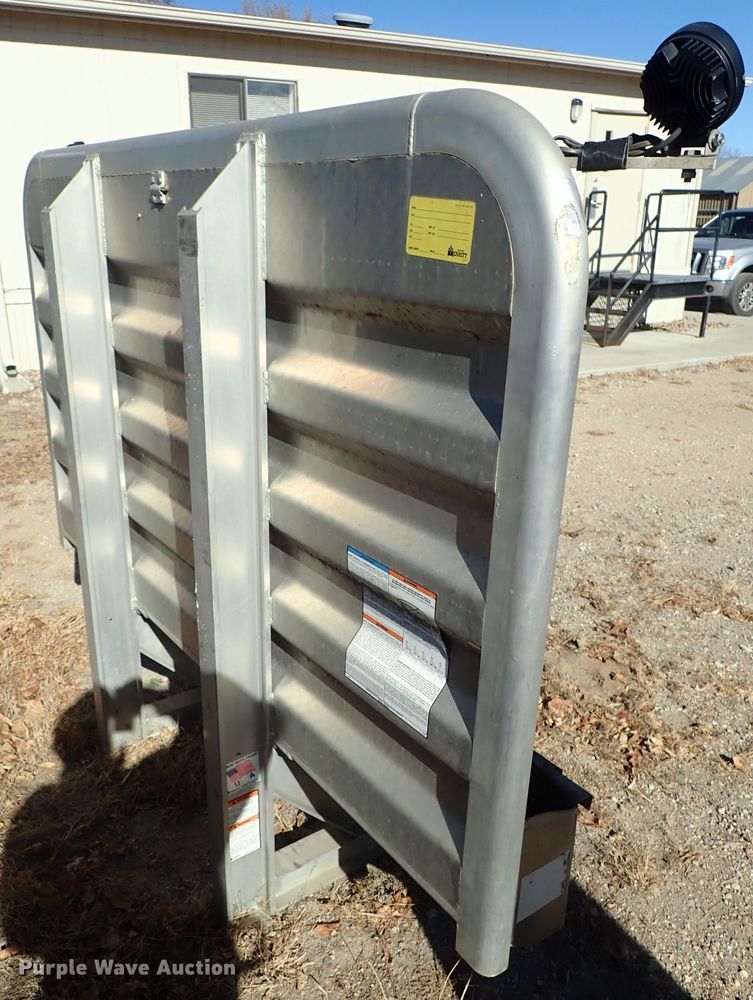 image for item FK9640 Meritt headache rack