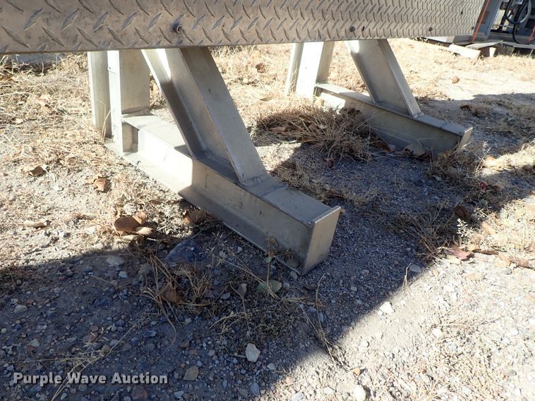 image for item FK9640 Meritt headache rack