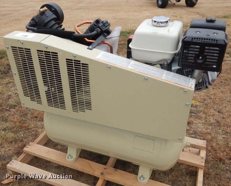 image for item FK9896 Ingersoll Rand 2475 air compressor