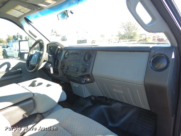 image for item FK9962 2011 Ford F450 Super Duty SuperCab truck cab and chassis