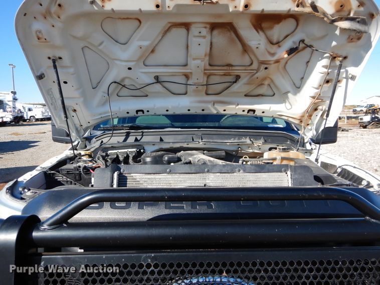 image for item FK9962 2011 Ford F450 Super Duty SuperCab truck cab and chassis