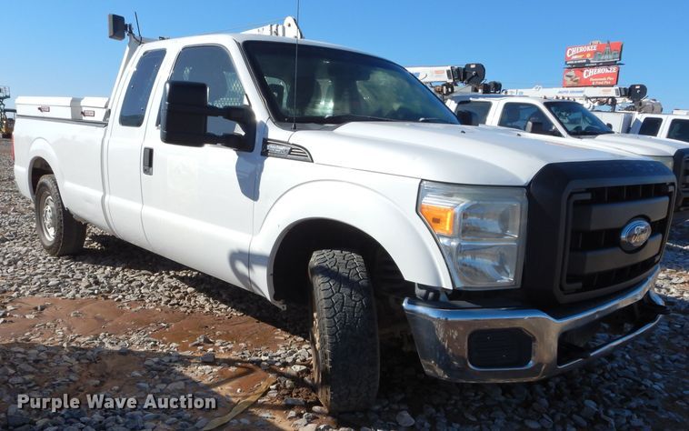 image for item FK9963 2012 Ford F350 Super Duty SuperCab pickup truck