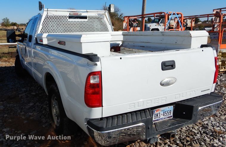image for item FK9963 2012 Ford F350 Super Duty SuperCab pickup truck