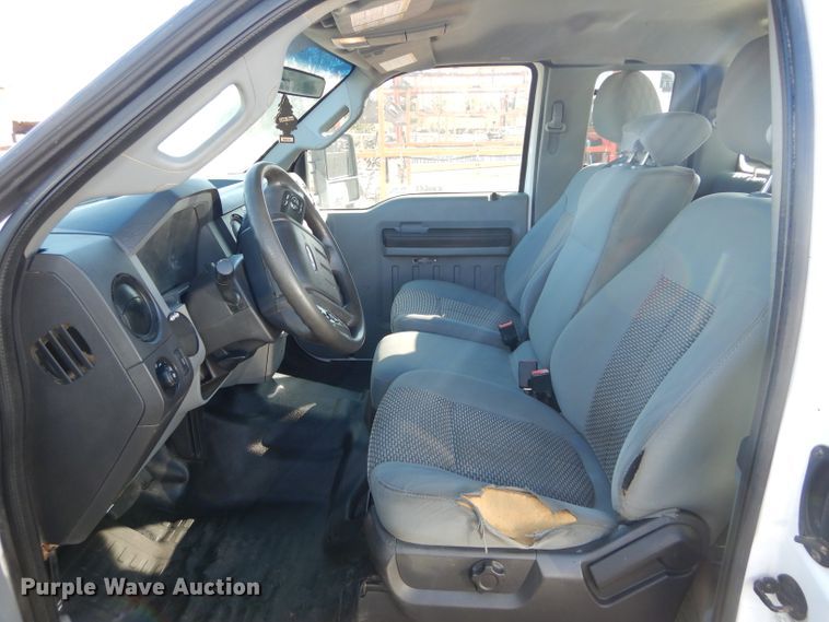 image for item FK9963 2012 Ford F350 Super Duty SuperCab pickup truck