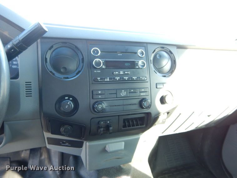 image for item FK9963 2012 Ford F350 Super Duty SuperCab pickup truck