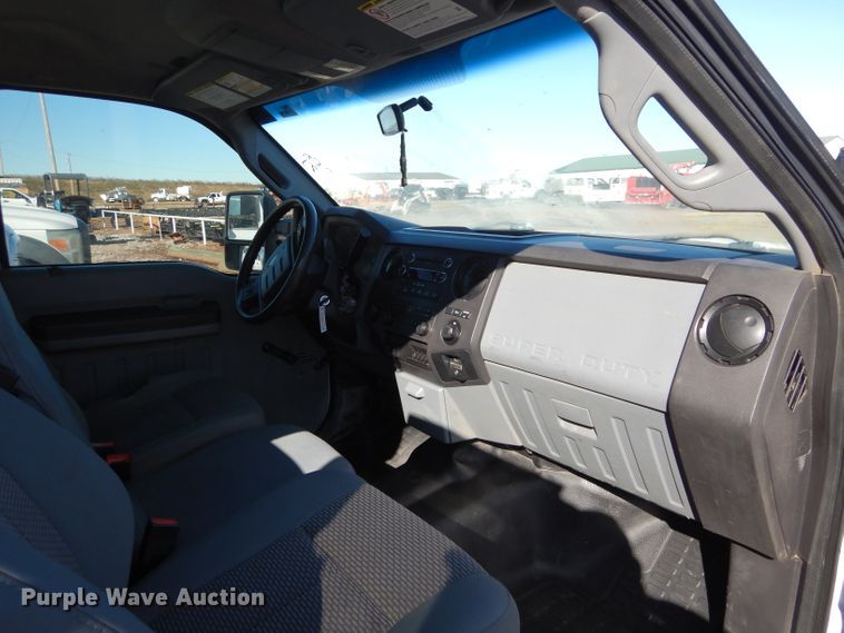 image for item FK9963 2012 Ford F350 Super Duty SuperCab pickup truck