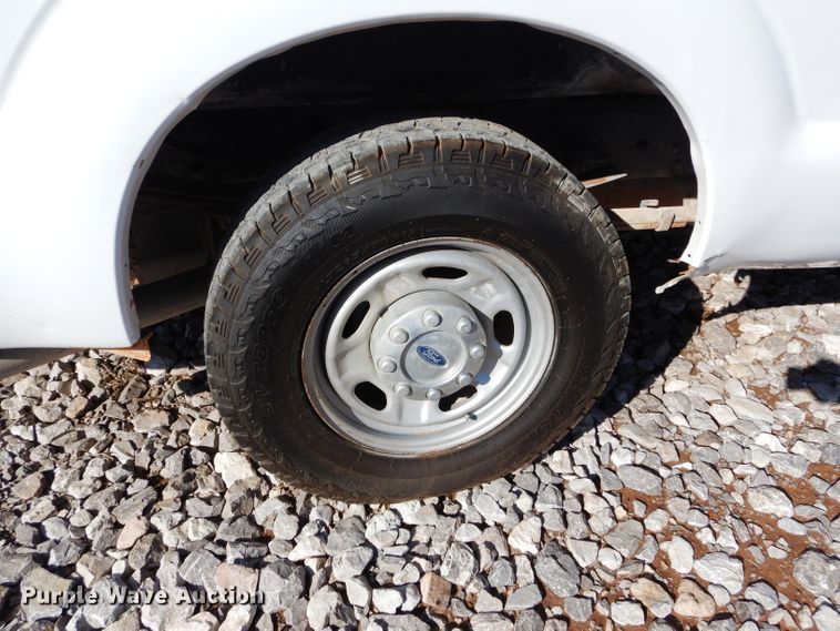 image for item FK9963 2012 Ford F350 Super Duty SuperCab pickup truck