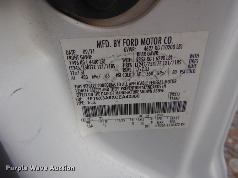 image for item FK9963 2012 Ford F350 Super Duty SuperCab pickup truck