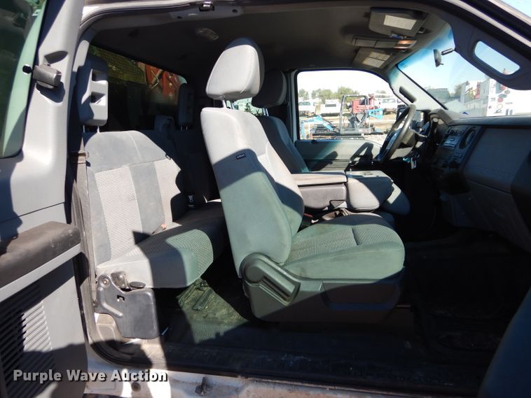 image for item FK9964 2014 Ford F450 Super Duty SuperCab utility truck