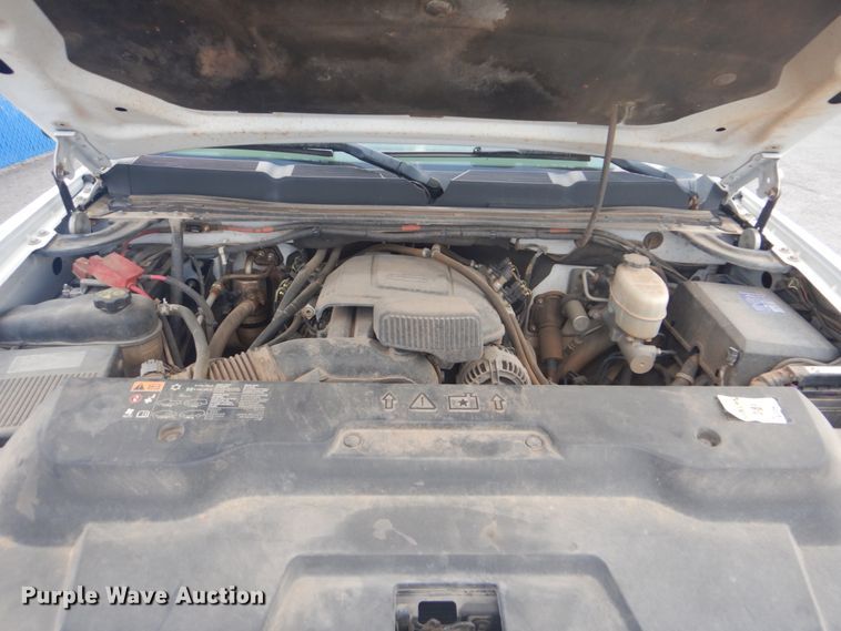 image for item FT9489 2011 Chevrolet Silverado 2500HD Ext. Cab utility bed pickup truck