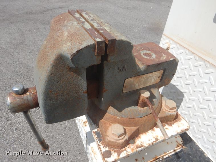 image for item FT9489 2011 Chevrolet Silverado 2500HD Ext. Cab utility bed pickup truck