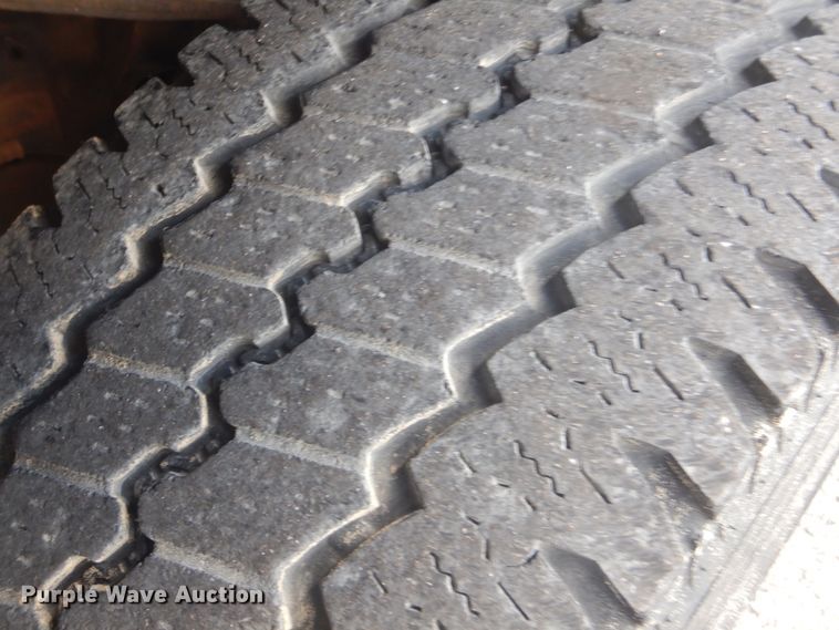 image for item FT9489 2011 Chevrolet Silverado 2500HD Ext. Cab utility bed pickup truck