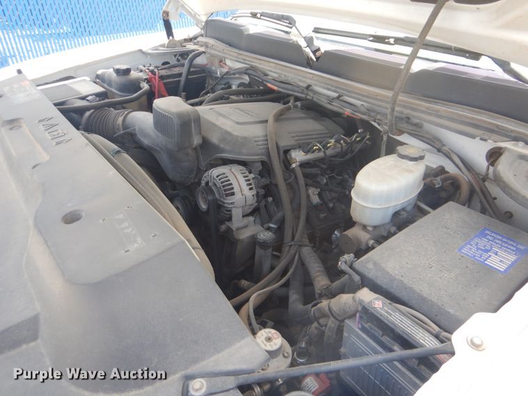 image for item FT9490 2011 Chevrolet Silverado 2500HD Ext. Cab utility bed pickup truck