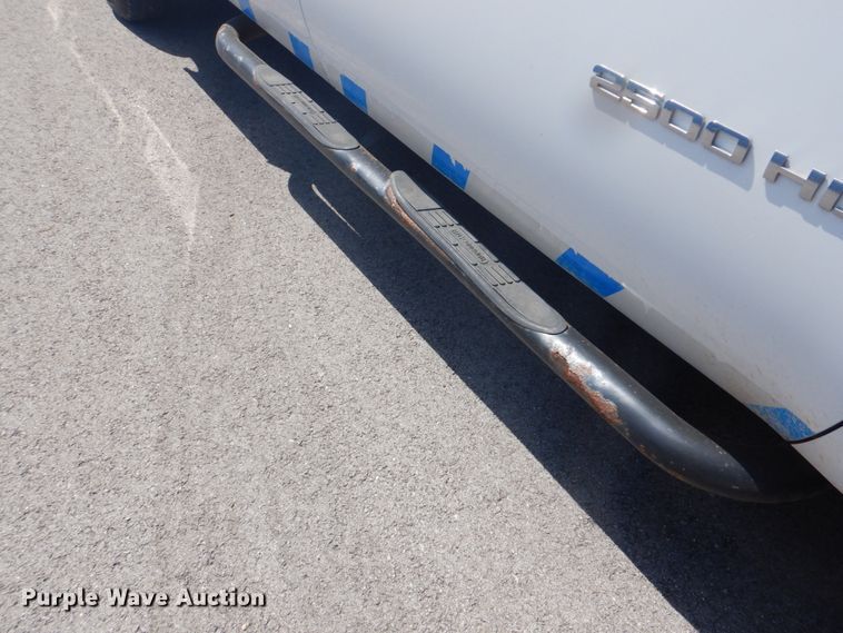 image for item FT9490 2011 Chevrolet Silverado 2500HD Ext. Cab utility bed pickup truck