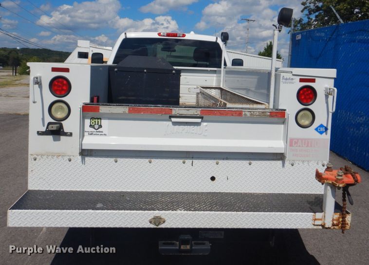 image for item FT9491 2011 Chevrolet Silverado 2500HD utility bed pickup truck