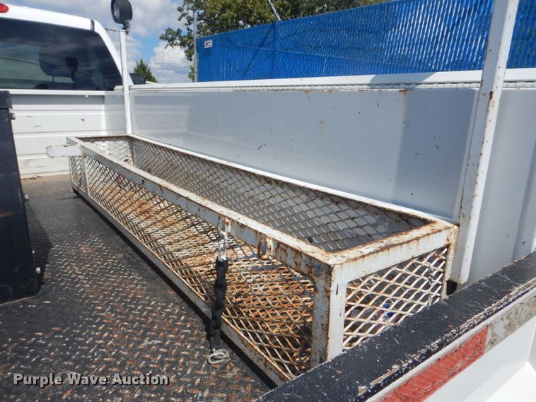 image for item FT9491 2011 Chevrolet Silverado 2500HD utility bed pickup truck