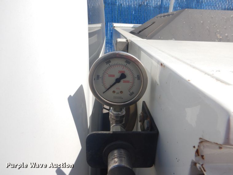 image for item FT9491 2011 Chevrolet Silverado 2500HD utility bed pickup truck