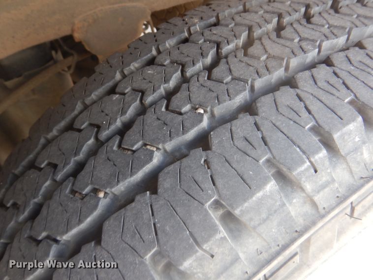 image for item FT9491 2011 Chevrolet Silverado 2500HD utility bed pickup truck