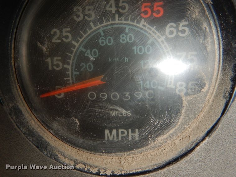 image for item FT9747 1979 International 1724 dump truck