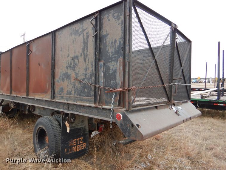 image for item FT9747 1979 International 1724 dump truck