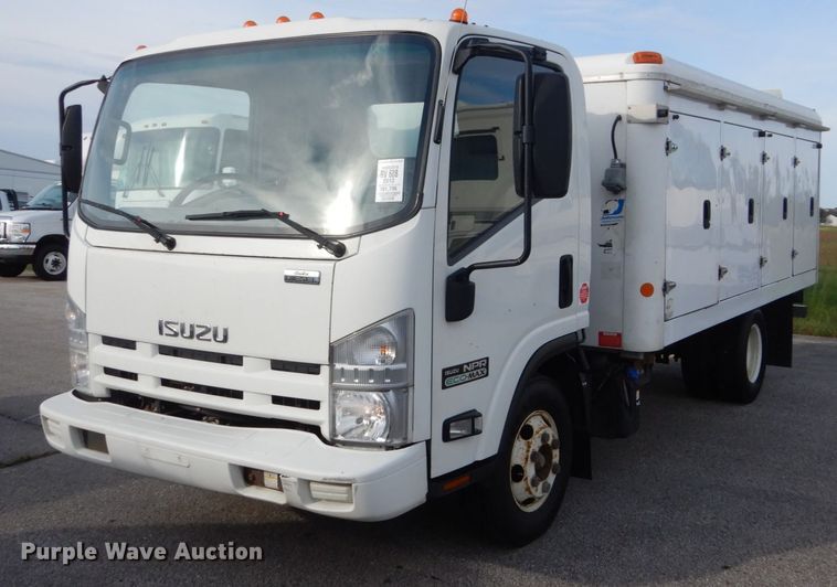 image for item FU9720 2013 Isuzu NPR refrigerated box truck