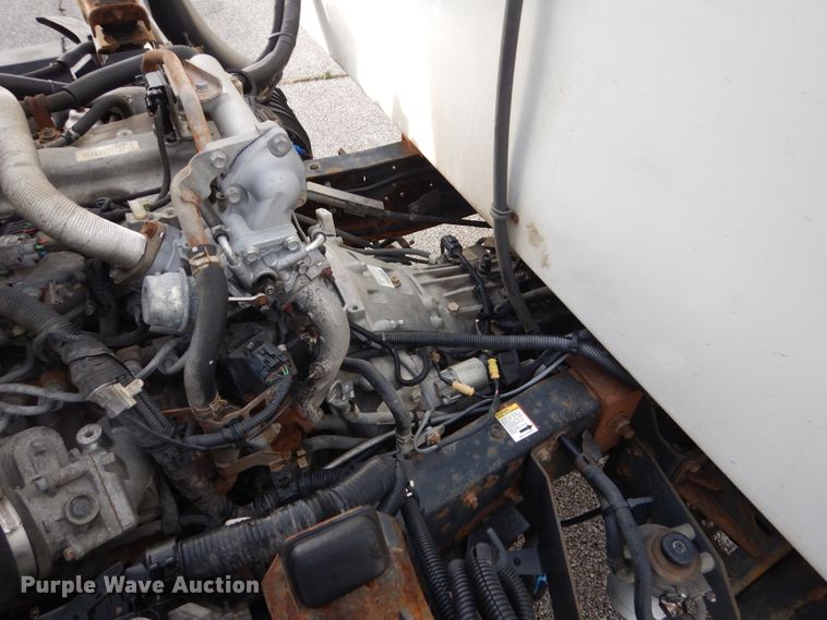 image for item FU9720 2013 Isuzu NPR refrigerated box truck