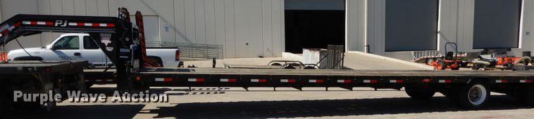 image for item FV9535 2015 PJ GN40FT equipment trailer
