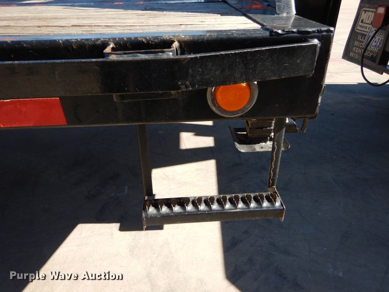 image for item FV9535 2015 PJ GN40FT equipment trailer