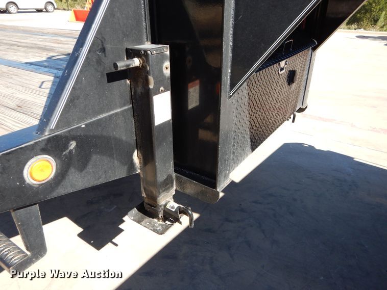 image for item FV9535 2015 PJ GN40FT equipment trailer