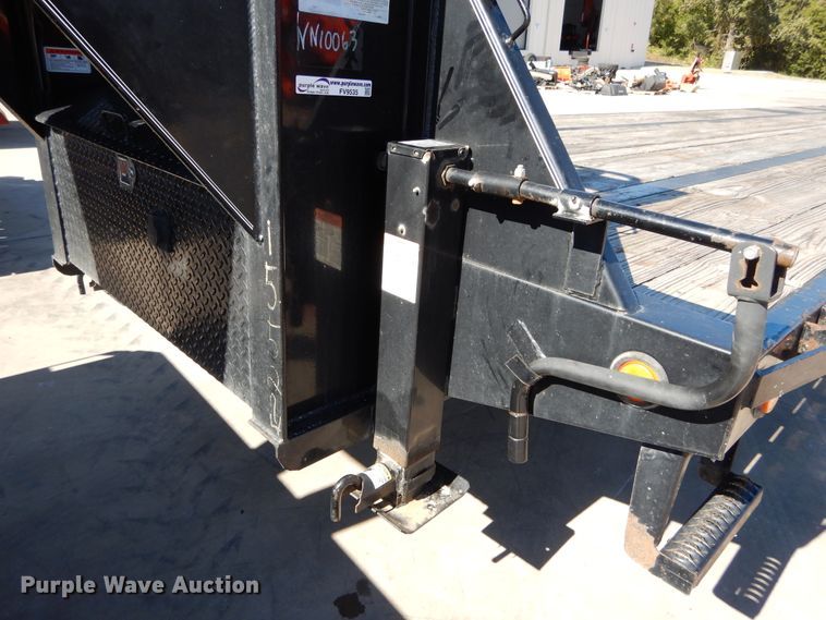 image for item FV9535 2015 PJ GN40FT equipment trailer