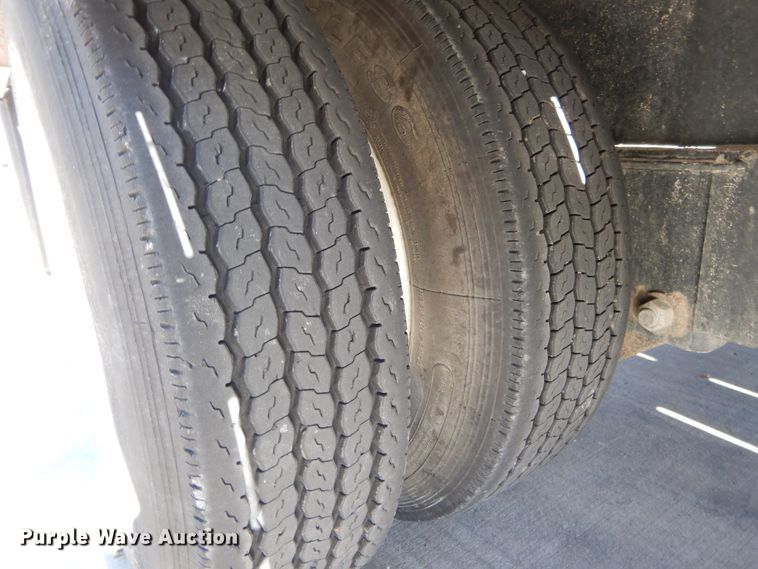 image for item FV9535 2015 PJ GN40FT equipment trailer