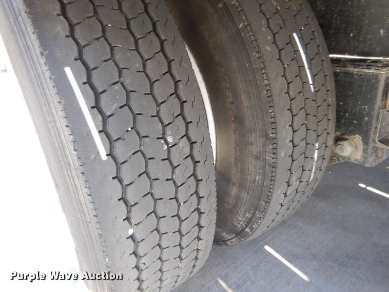 image for item FV9535 2015 PJ GN40FT equipment trailer