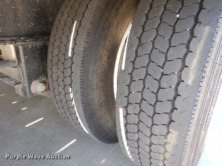 image for item FV9535 2015 PJ GN40FT equipment trailer