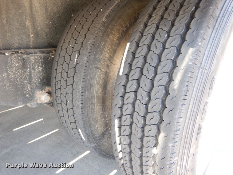 image for item FV9535 2015 PJ GN40FT equipment trailer