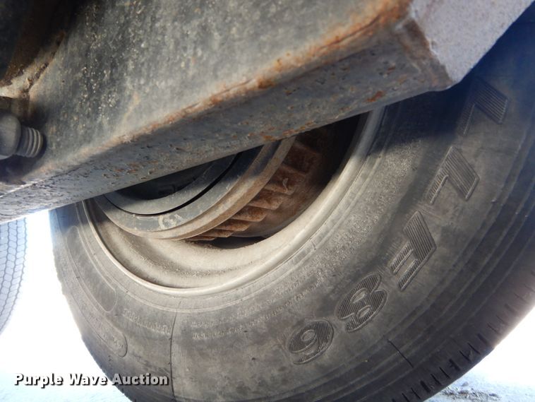 image for item FV9535 2015 PJ GN40FT equipment trailer