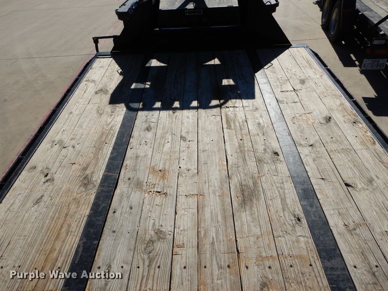 image for item FV9535 2015 PJ GN40FT equipment trailer