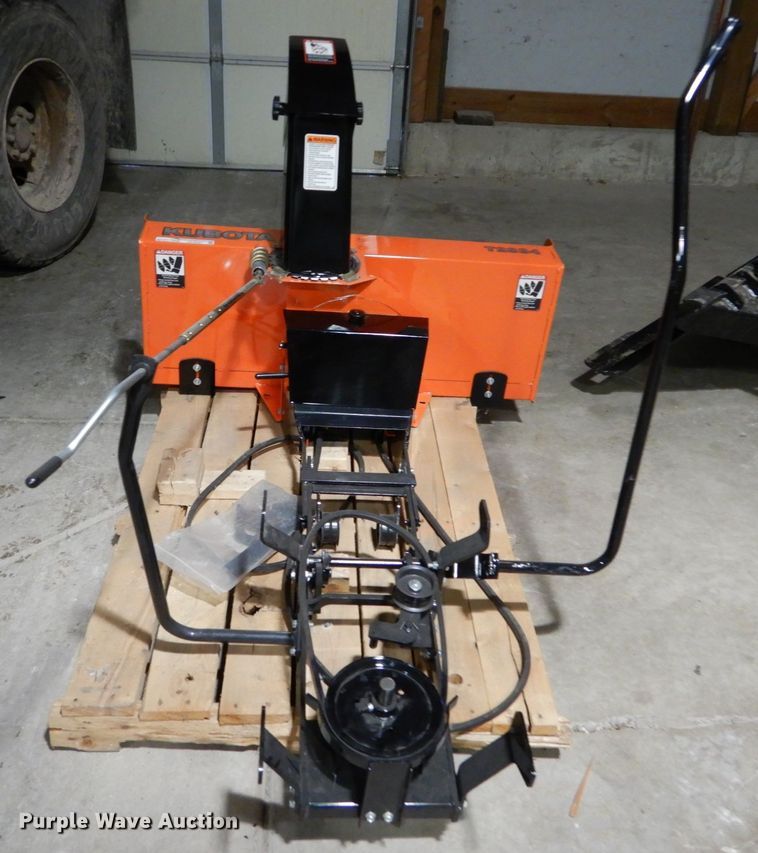 image for item GC9391 Kubota T2834 snow blower