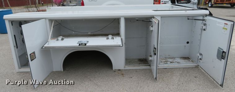 image for item GI9006 Reading CS132D11401 utility bed