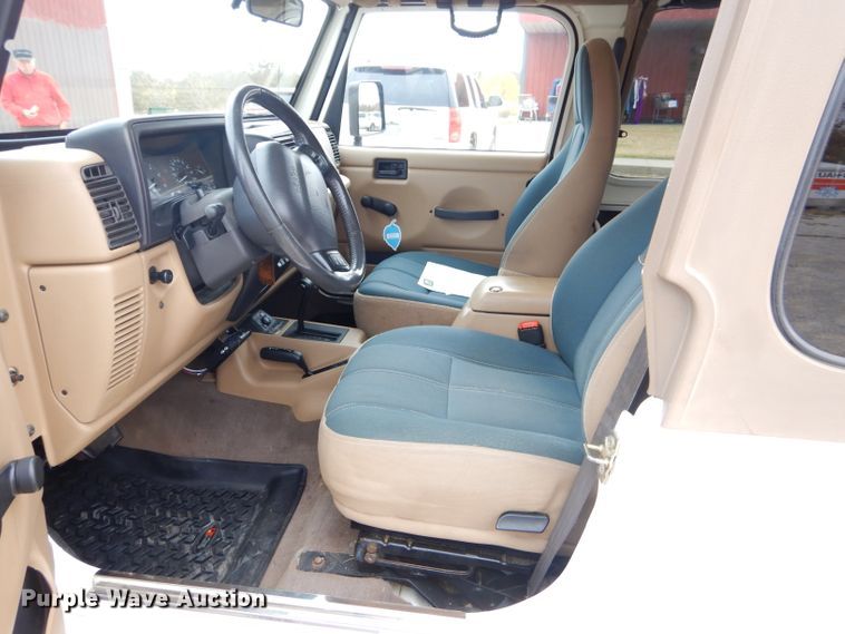 image for item GI9459 1999 Jeep Wrangler SUV