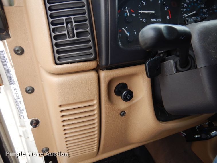 image for item GI9459 1999 Jeep Wrangler SUV