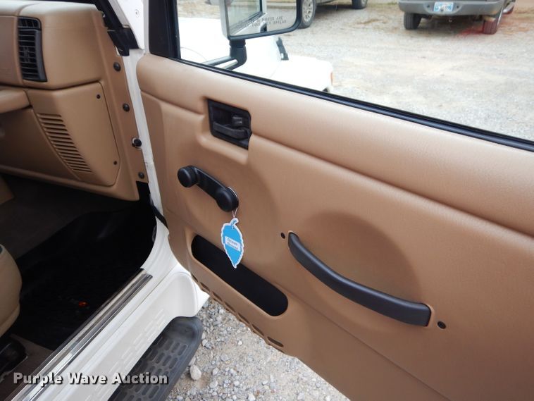 image for item GI9459 1999 Jeep Wrangler SUV