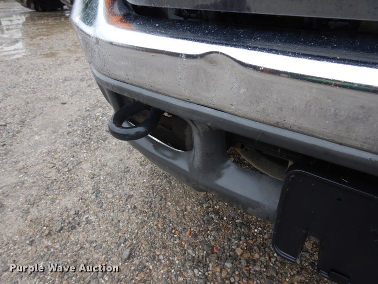 image for item GI9470 2001 Ford F350 Super Duty Crew Cab pickup truck