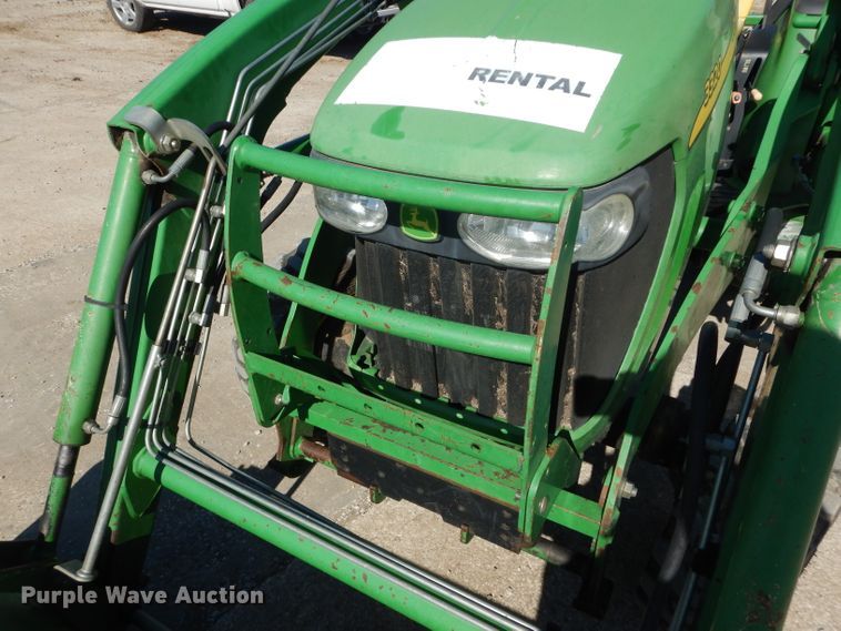 image for item GJ9904 2006 John Deere 3320 MFWD tractor