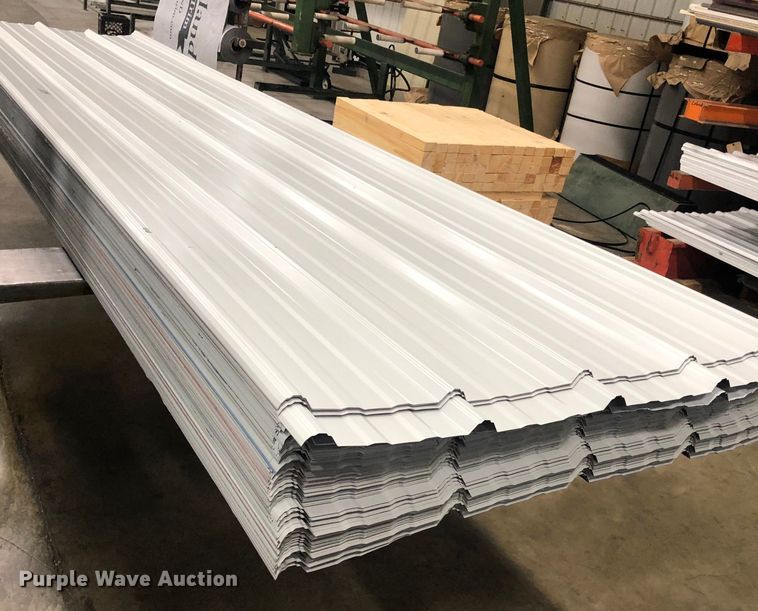 image for item H1179 (200) sheets of metal siding/roofing